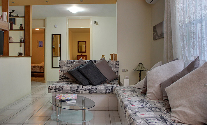 SUITABLE FOR SHORT-TERM LEASE IN THE CENTRE