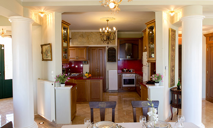 LUXURIOUS LODGING BUSINESS, OVERLOOKING CHANIA