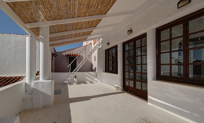 RENOVATED STONE HOUSE WITH VIEWS OVER CHANIA BAY