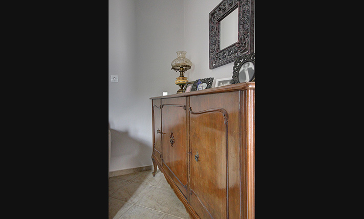 SECURED VIEWS & PLENTY OF BUILDABLE ALLOWANCE