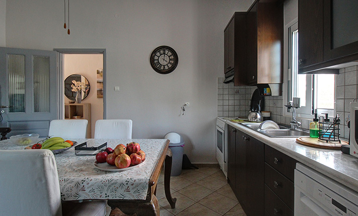 SECURED VIEWS & PLENTY OF BUILDABLE ALLOWANCE