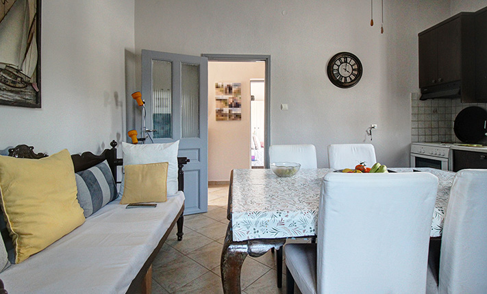 SECURED VIEWS & PLENTY OF BUILDABLE ALLOWANCE