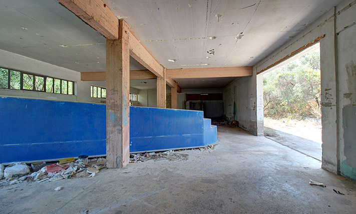 INDUSTRIAL BUILDING ON CHANIA-RETHYTMNON ROAD