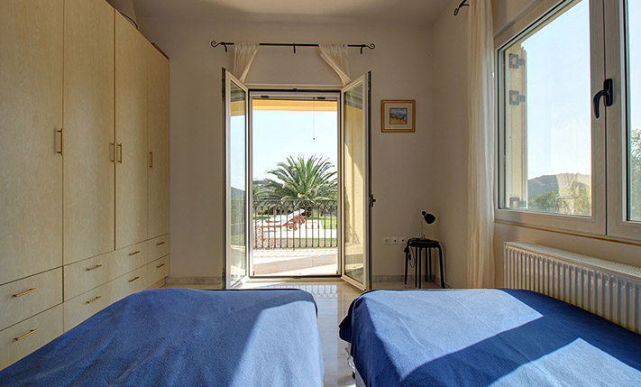 HOUSE WITH PRIVACY IN THE WILD CRETAN SCENERY