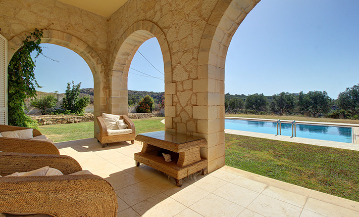 HOUSE WITH PRIVACY IN THE WILD CRETAN SCENERY