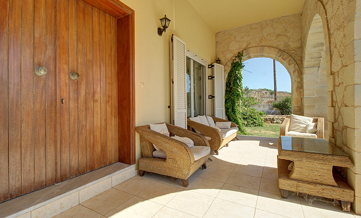 HOUSE WITH PRIVACY IN THE WILD CRETAN SCENERY