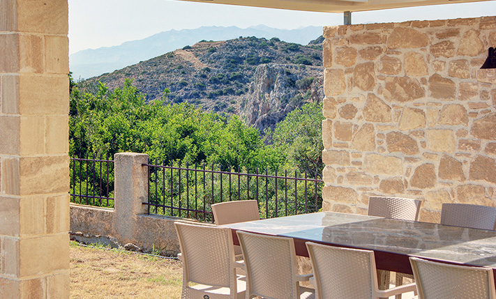 HOUSE WITH PRIVACY IN THE WILD CRETAN SCENERY