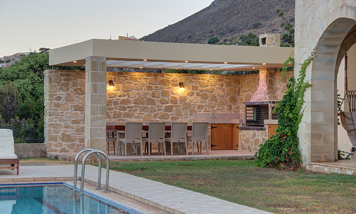 HOUSE WITH PRIVACY IN THE WILD CRETAN SCENERY