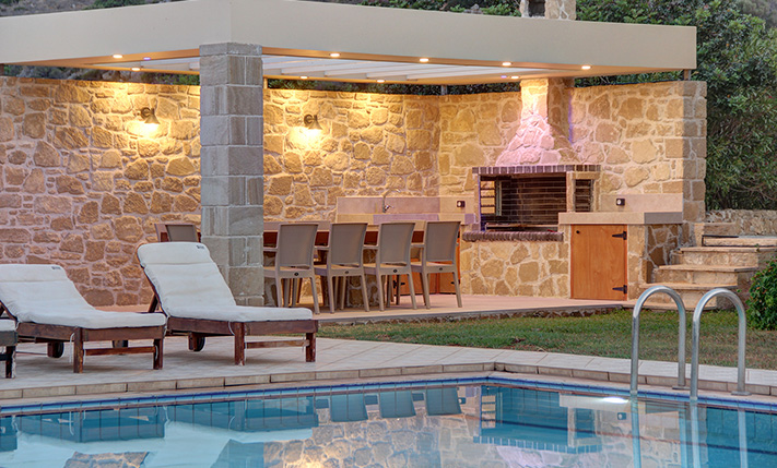 HOUSE WITH PRIVACY IN THE WILD CRETAN SCENERY