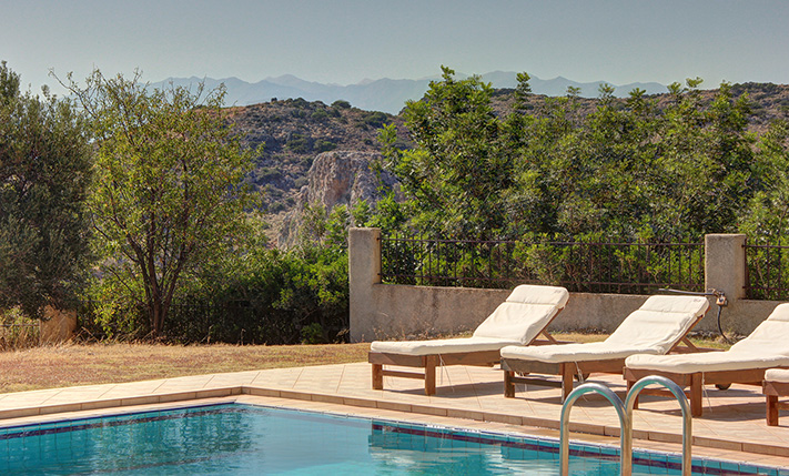 HOUSE WITH PRIVACY IN THE WILD CRETAN SCENERY