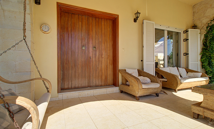 HOUSE WITH PRIVACY IN THE WILD CRETAN SCENERY