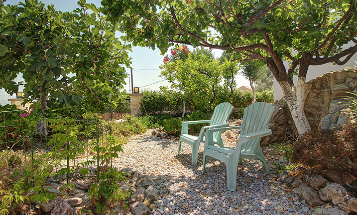 LUXURY PROPERTY ON A HILLTOP