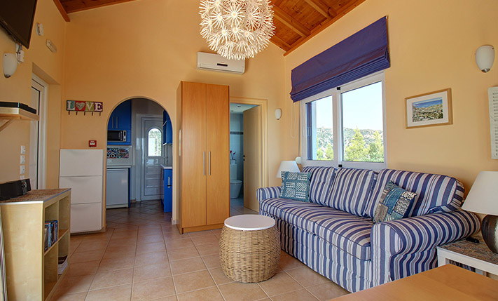 LUXURY PROPERTY ON A HILLTOP