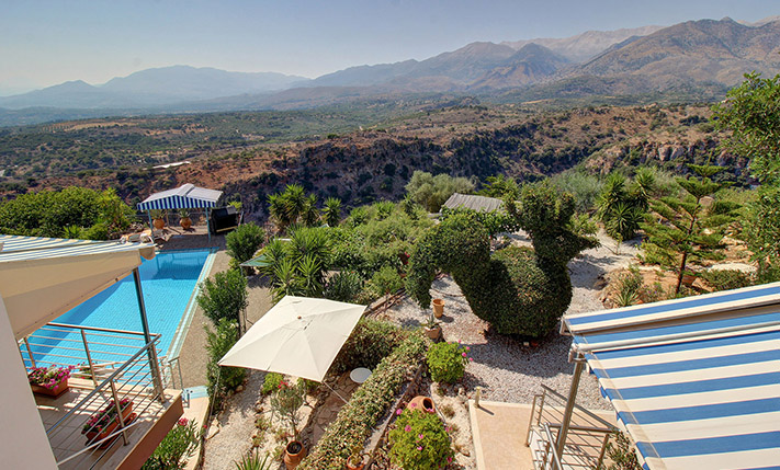 LUXURY PROPERTY ON A HILLTOP