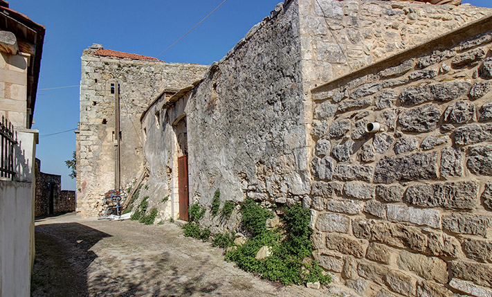 PRIVACY & ALSO NICE VIEWS FROM THE UPPER LEVEL