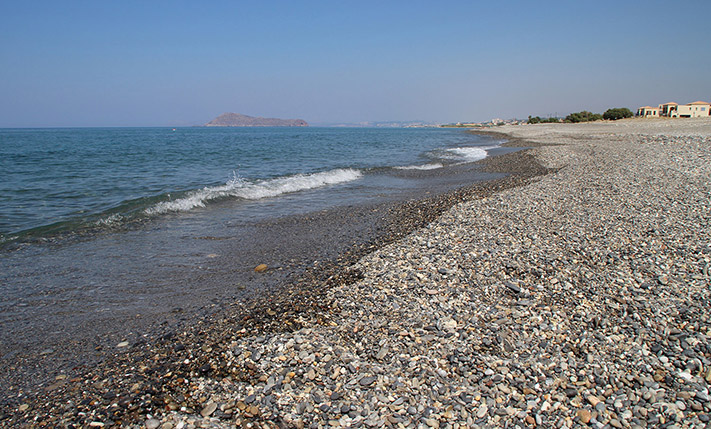 FIRST CLASS VIEWS BY THE BEACH