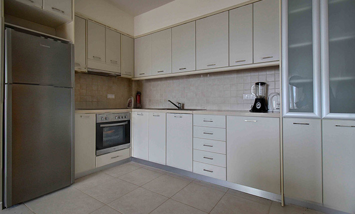 FIRST CLASS VIEWS BY THE BEACH