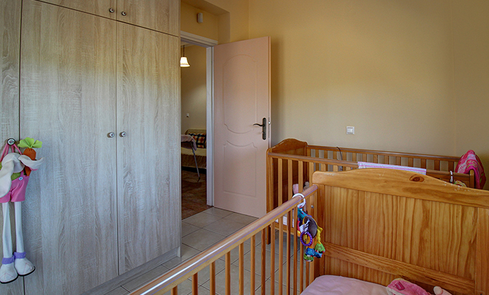 DETACHED HOUSE WITH VIEWS NEAR THE CITY