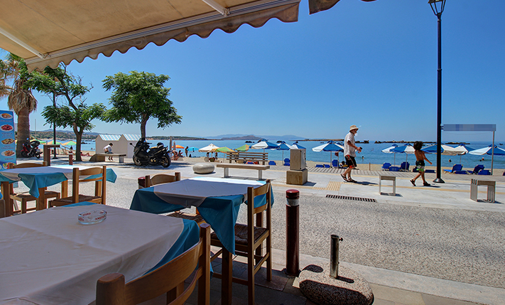 BEACHFRONT RESTAURANT OF 180 SEATS