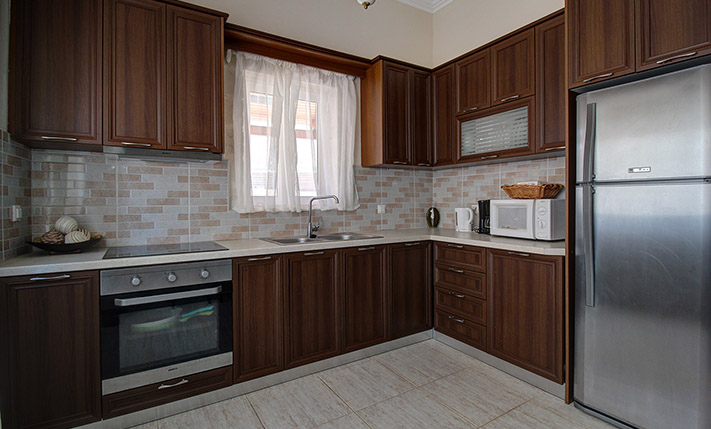 BUILDING OF 2 UNITS FOR IMMEDIATE TOURIST USE