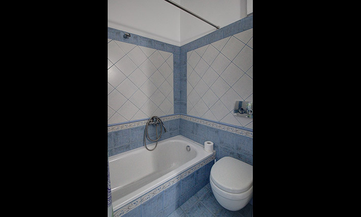 BUILDING OF 2 UNITS FOR IMMEDIATE TOURIST USE