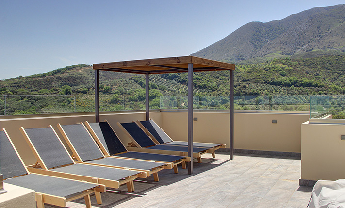 BUILDING OF 2 UNITS FOR IMMEDIATE TOURIST USE