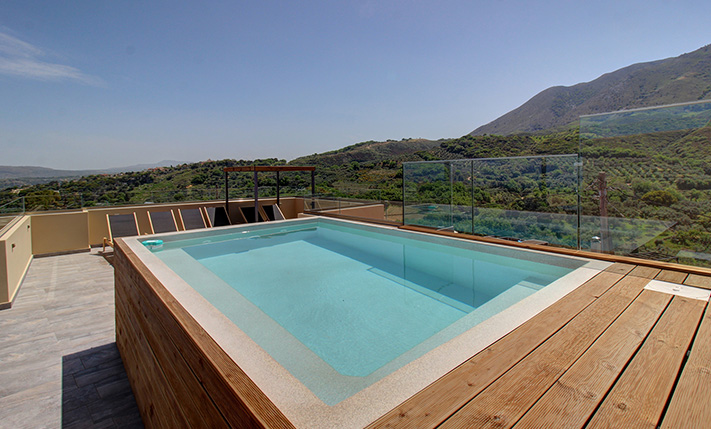 BUILDING OF 2 UNITS FOR IMMEDIATE TOURIST USE