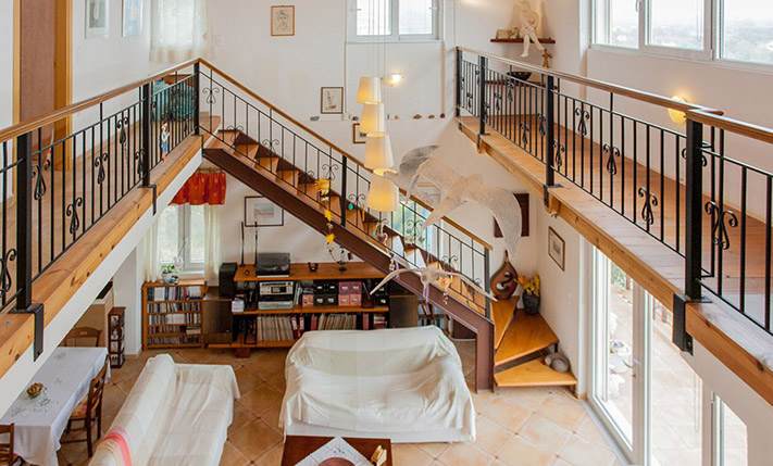 DETACHED HOUSE IN THE CENTRE OF PLATANIAS