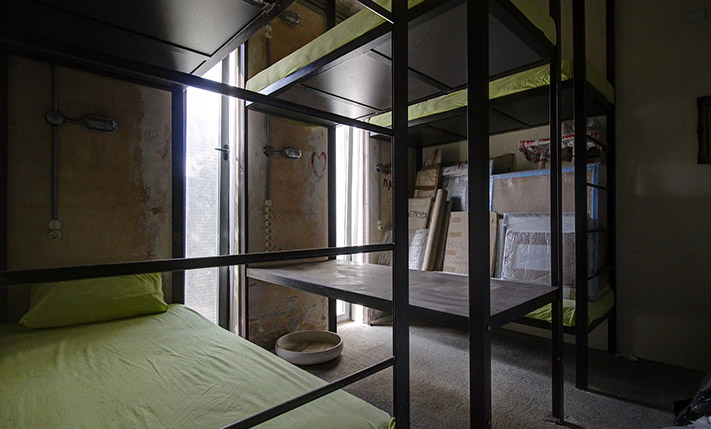 HISTORICAL OIL PRESS, PERFECT FOR LODGING