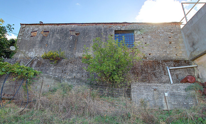HISTORICAL OIL PRESS, PERFECT FOR LODGING