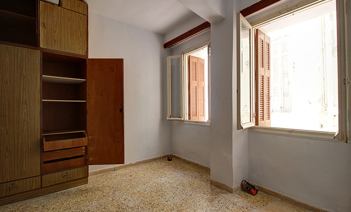 BUILDING OF 4 UNITS IN PRIME LOCATION