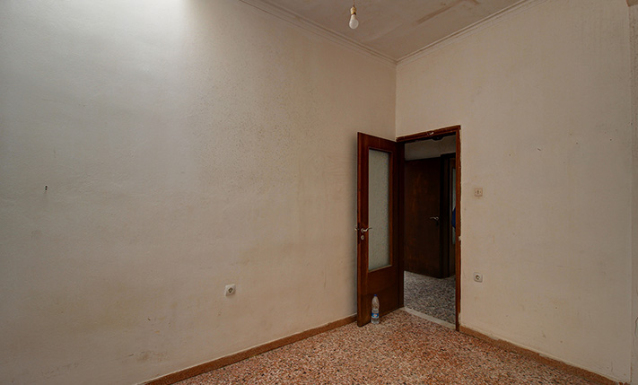 BUILDING OF 4 UNITS IN PRIME LOCATION