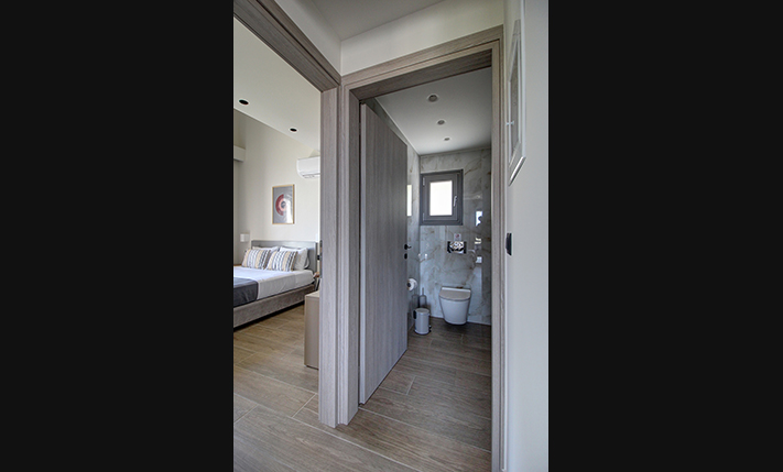 LARGE DETACHED HOUSE WITH A POOL & SEA VIEWS