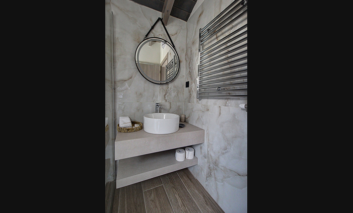 LARGE DETACHED HOUSE WITH A POOL & SEA VIEWS