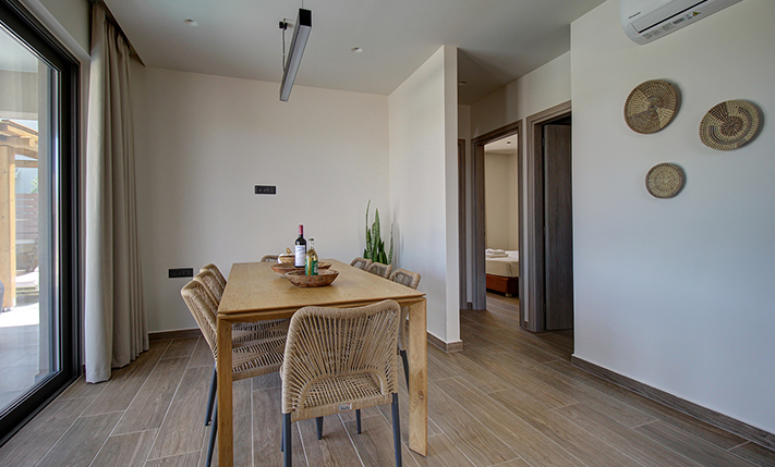 ΜΕΓΑΛΗ ΜΟΝΟΚΑΤΟΙΚΙΑ ΜΕ ΠΙΣΙΝΑ & ΘΕΑ ΘΑΛΑΣΣΑ