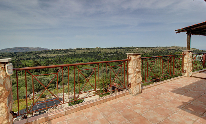 DEVELOPMENT POTENTIAL WITH FOREST & SEA VIEWS