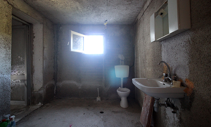 ΕΚΤΑΣΗ ΜΕ ΠΑΛΑΙΟ ΠΕΤΡΟΚΤΙΣΤΟ ΙΣΟΓΕΙΟ ΣΠΙΤΙ