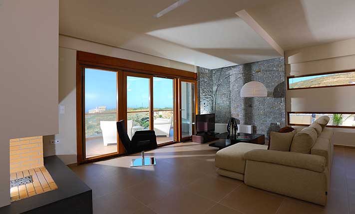 PRIME PROPERTY WITH VIEWS NEAR HERAKLION