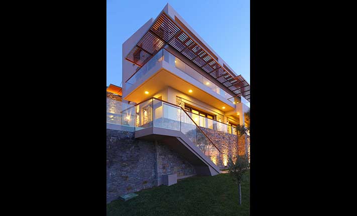 PRIME PROPERTY WITH VIEWS NEAR HERAKLION