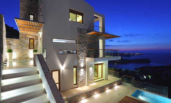 PRIME PROPERTY WITH VIEWS NEAR HERAKLION