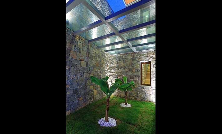 PRIME PROPERTY WITH VIEWS NEAR HERAKLION