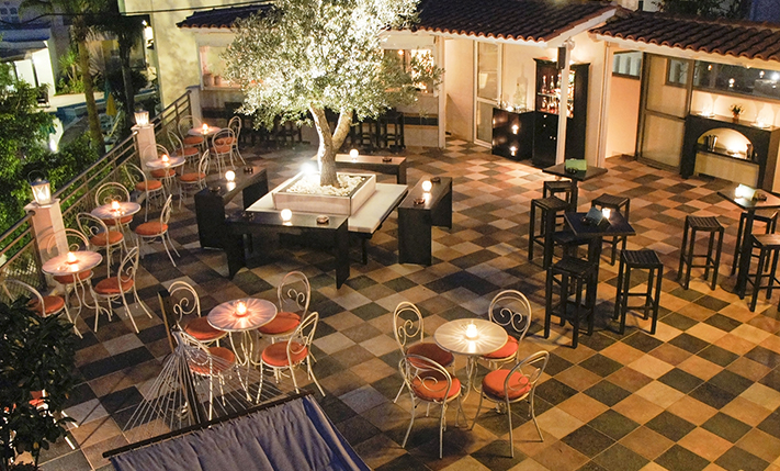 HOTEL WITH 40 APTS, POOL BAR & RESTAURANT