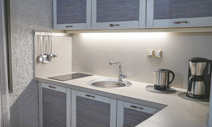 HOTEL WITH 40 APTS, POOL BAR & RESTAURANT