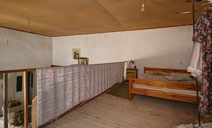 SINGLE-LEVEL VILLAGE HOUSE ON A SPACIOUS PLOT