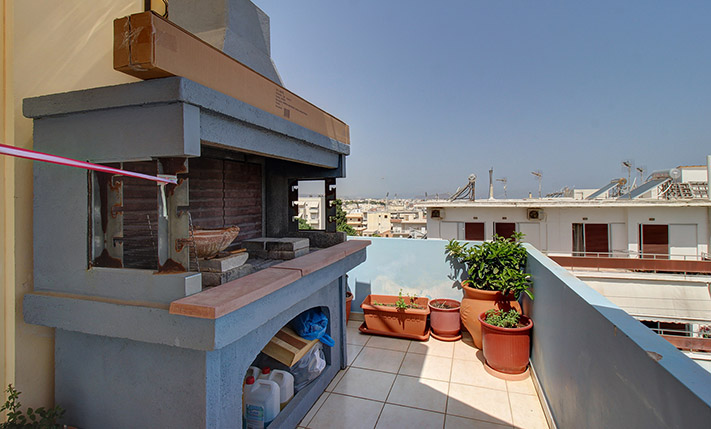 PRIME APARTMENT WITH SPACIOUS VERANDAS