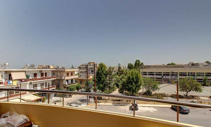 PRIME APARTMENT WITH SPACIOUS VERANDAS