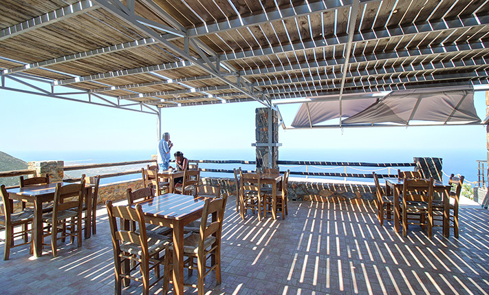 COMMERCIAL BUILDING IN STUNNING LOCATION