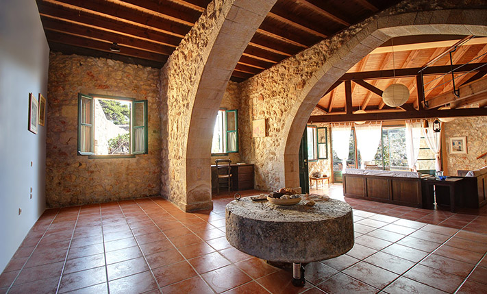 RESTORED OLIVE FACTORY WITH A HIGH POTENTIAL