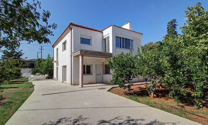 BUILDING OF 2 SPACIOUS APARTMENTS IN NATURE