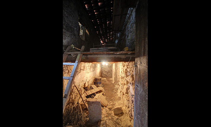 MULTIPLE AREAS, SUITABLE FOR A LODGING BUSINESS